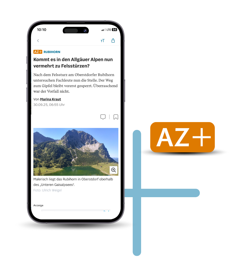 Smartphone mit einer Webseite, die einen AZ+ Artikel über eine Wanderung in den Allgäuer Alpen zeigt. Rechts neben dem Smartphone befindet sich ein orangefarbenes Rechteck mit der weißen Aufschrift 'AZ+'.